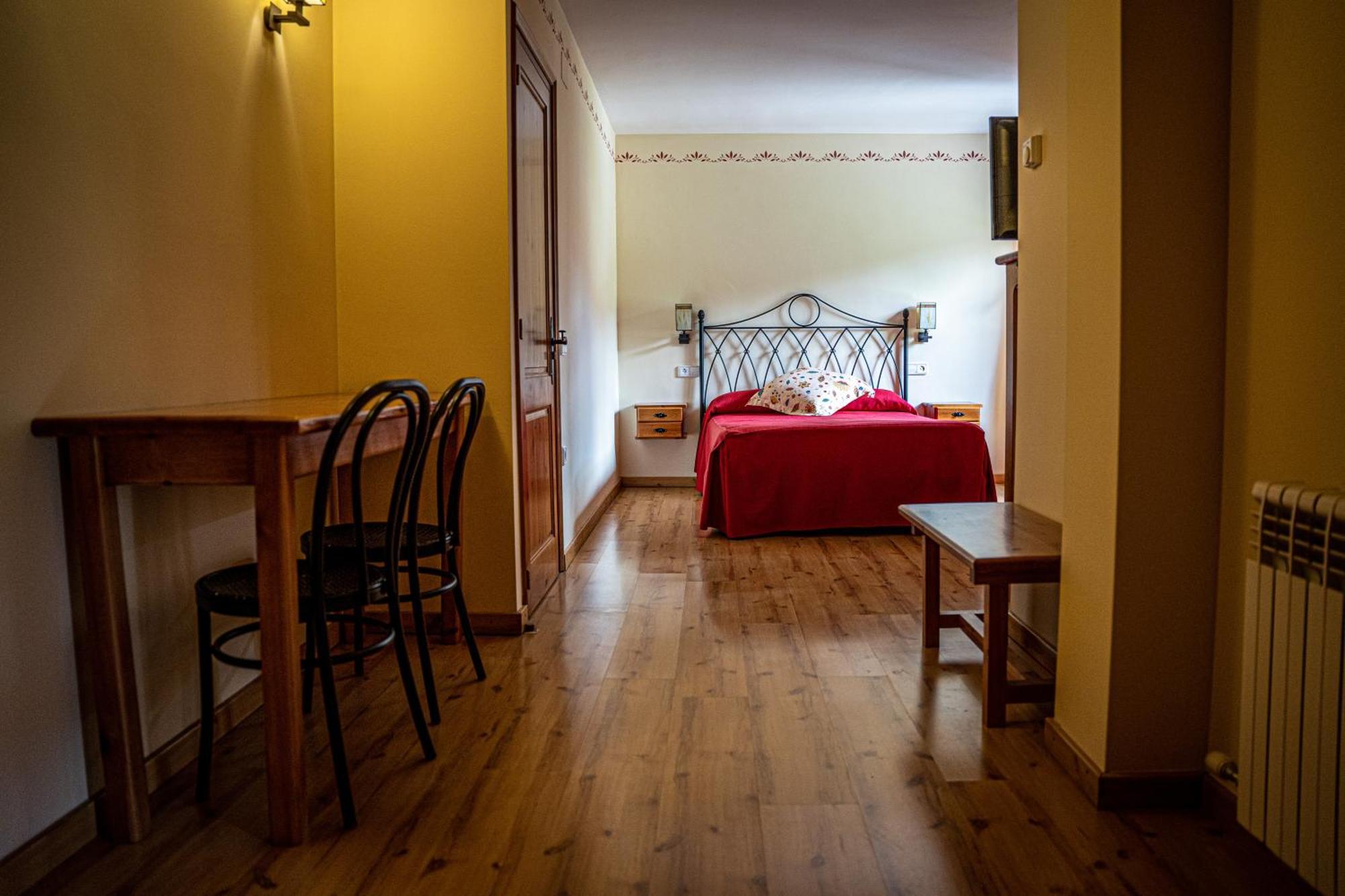 Hostal Cal Francisco Gósol 外观 照片