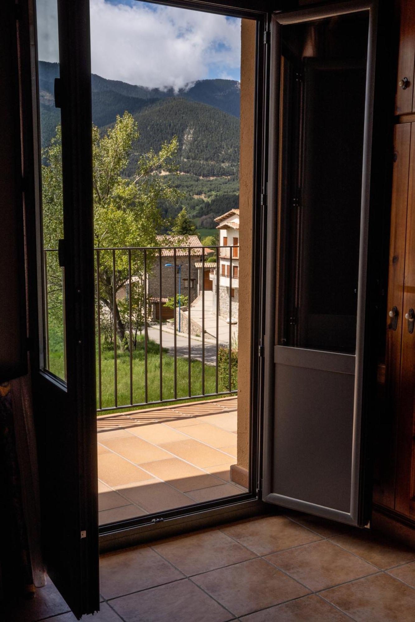 Hostal Cal Francisco Gósol 外观 照片