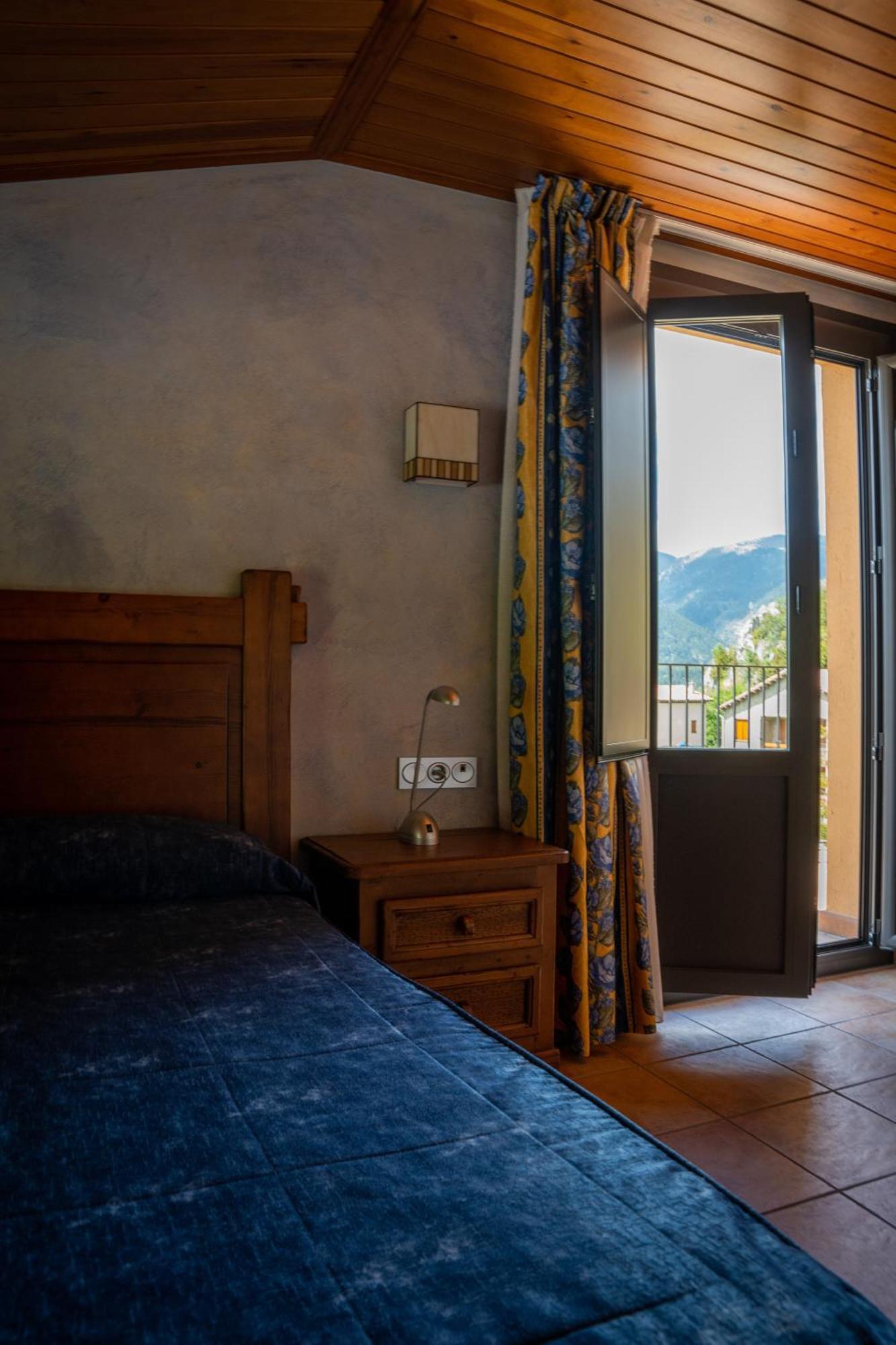 Hostal Cal Francisco Gósol 外观 照片