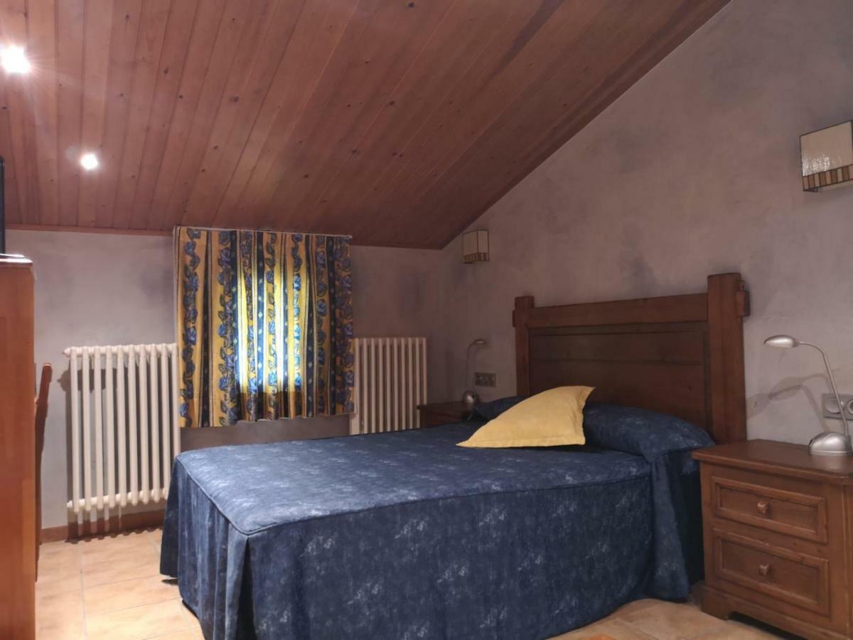 Hostal Cal Francisco Gósol 外观 照片