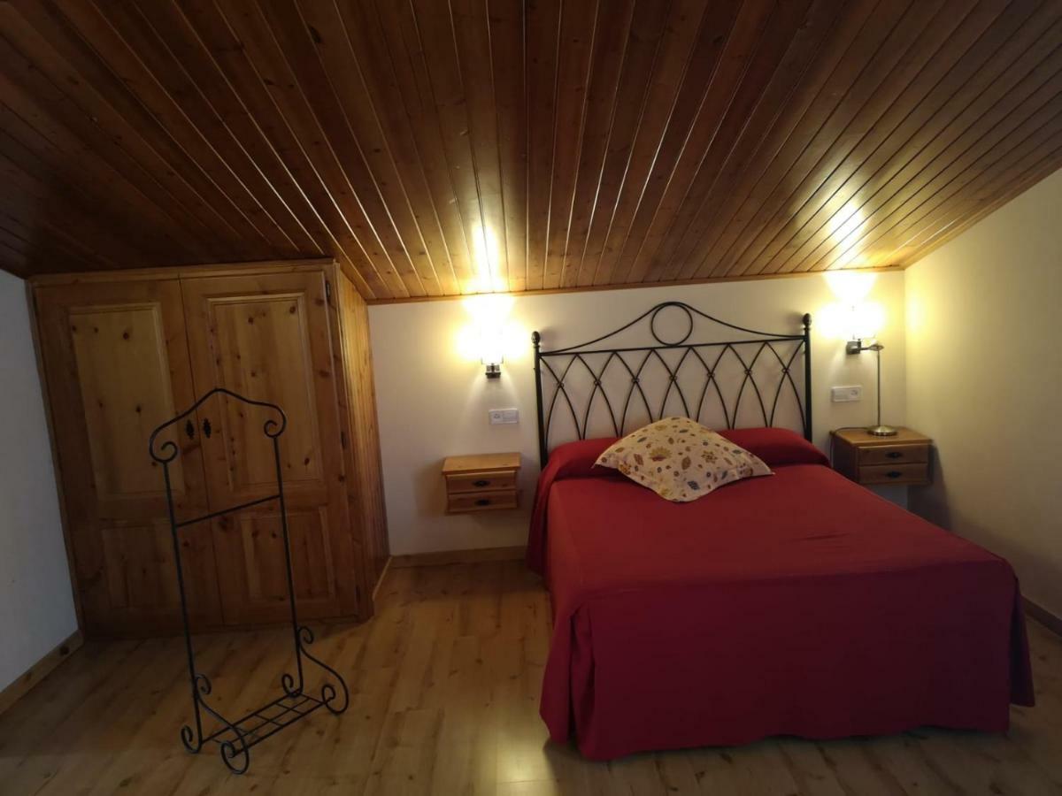 Hostal Cal Francisco Gósol 外观 照片
